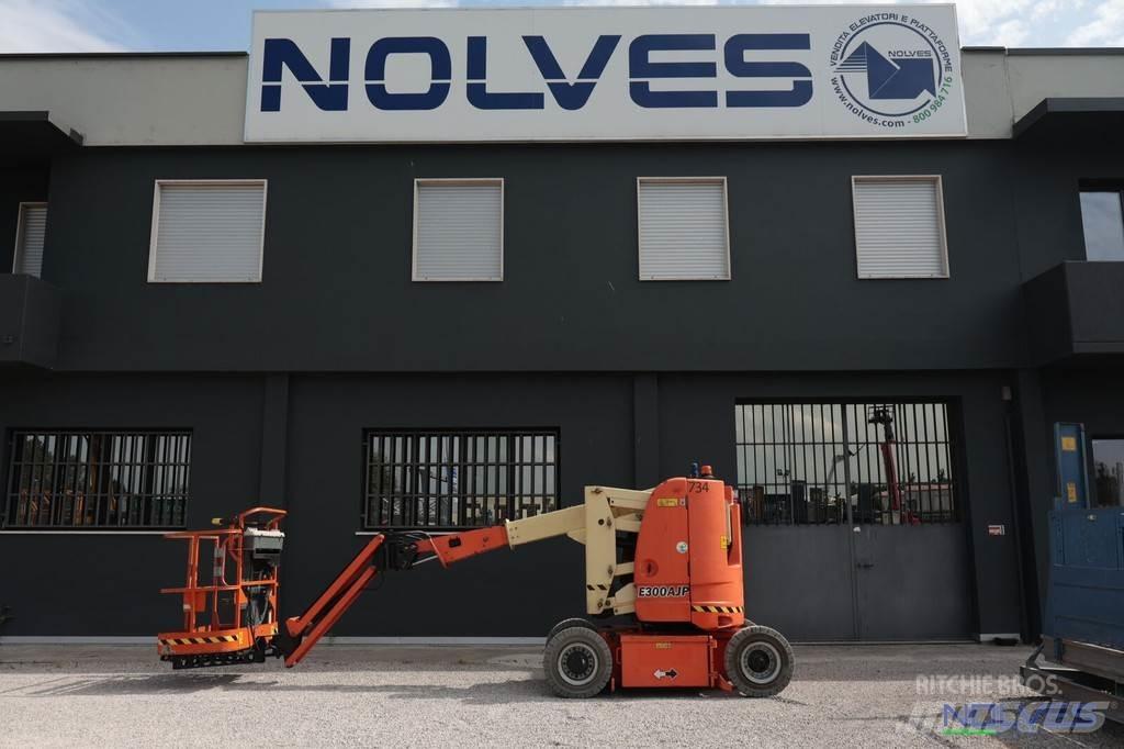 JLG E300AJP Podnośniki przegubowe