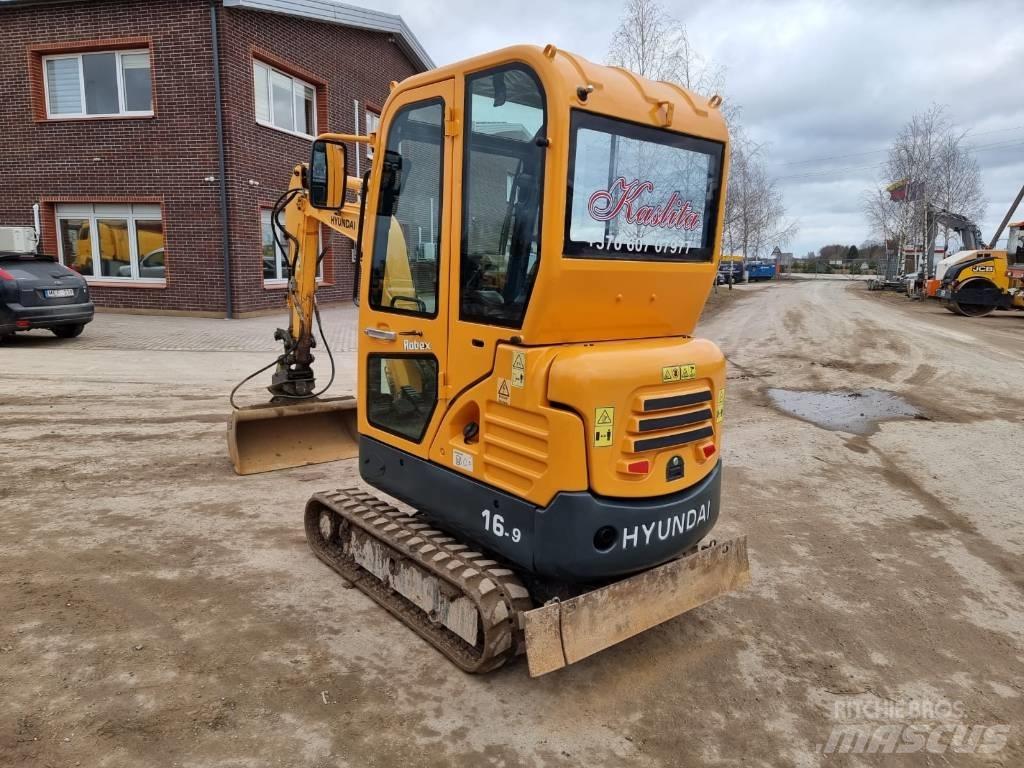 Hyundai R16-9 Minikoparki