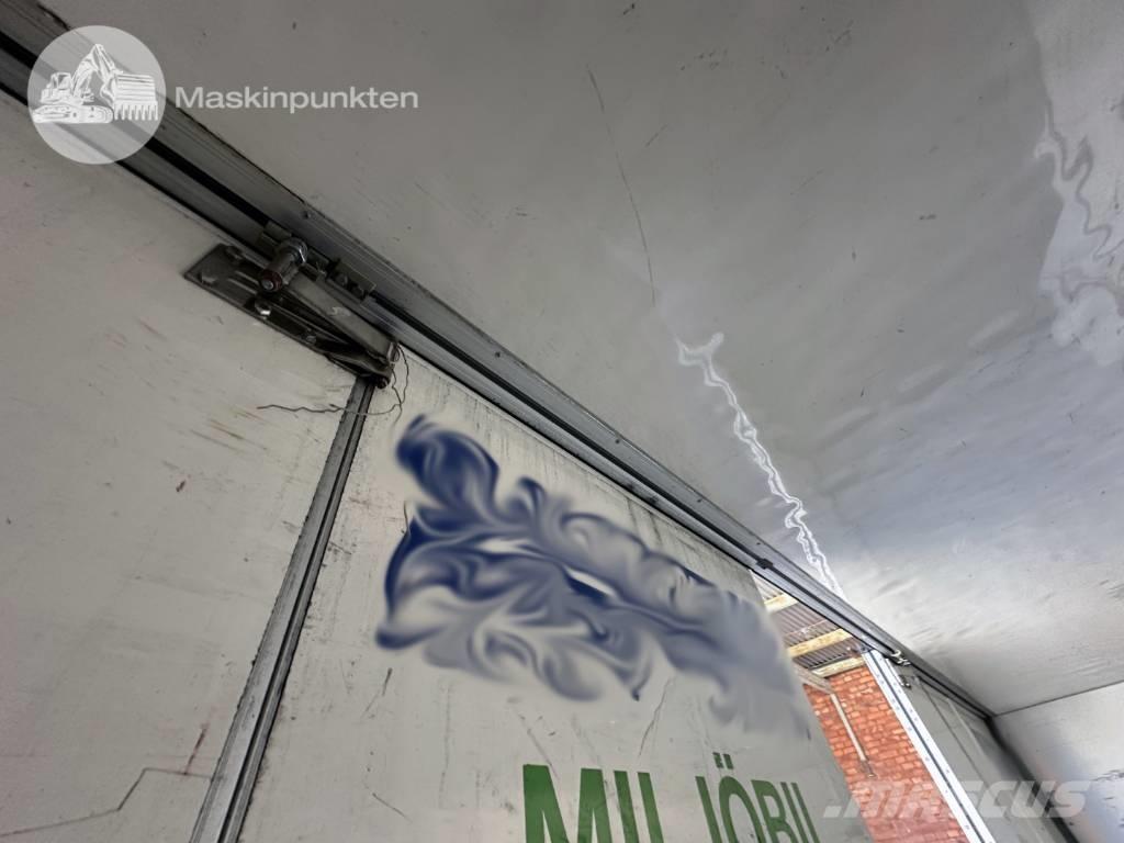 Volvo FM 300 Samochody ciężarowe ze skrzynią zamkniętą