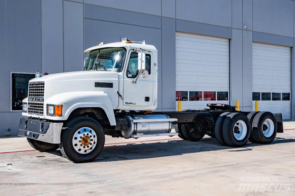 Mack CHN 613 Ciągniki siodłowe