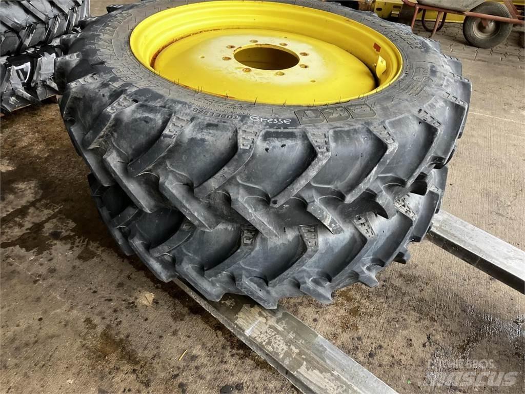 BKT 270/95R32 Opony, koła i felgi
