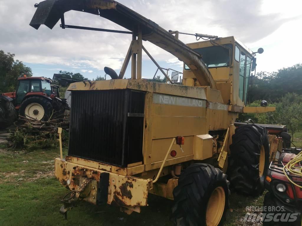 New Holland 2305 Sieczkarnie samojezdne