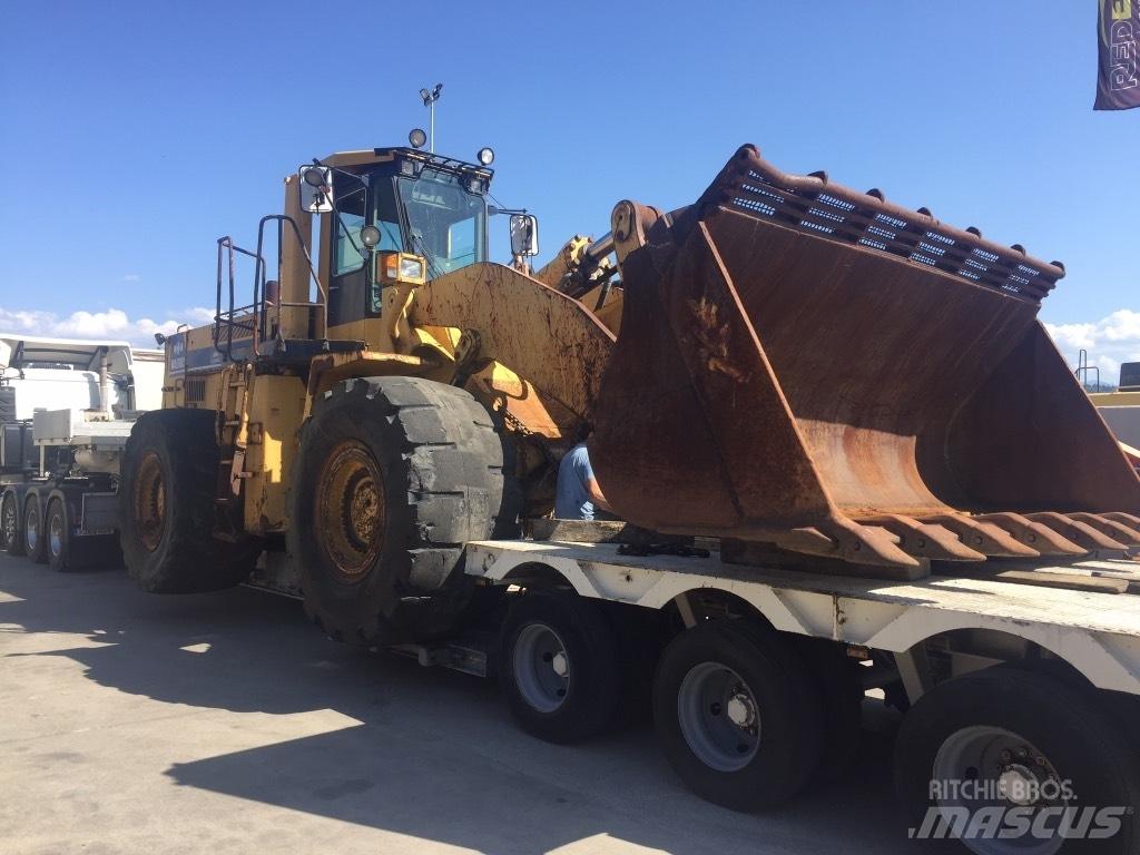 Komatsu WA600-1 Ładowarki kołowe