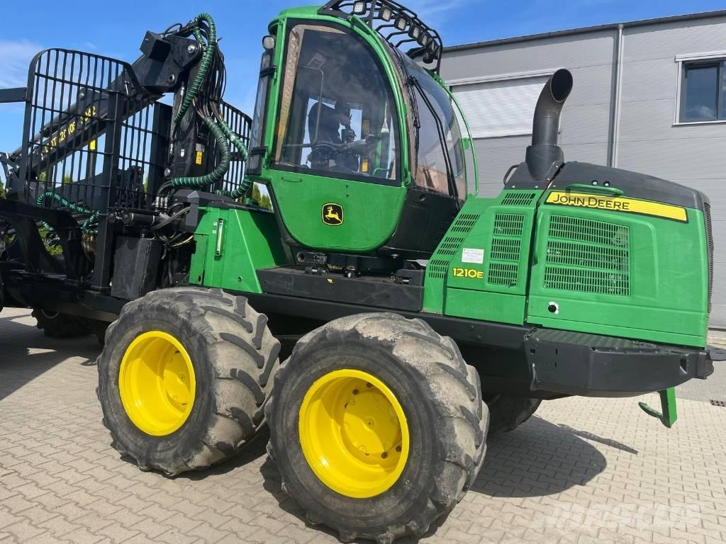 John Deere 1210 E Forwardery