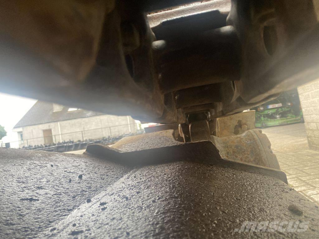 Hitachi EX 135 UR-5 Koparki gąsienicowe