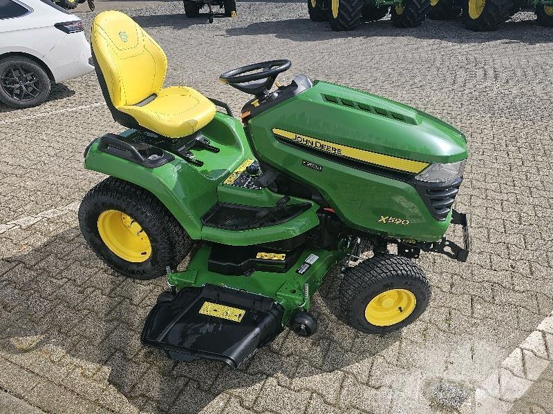 John Deere X590 Kosiarki