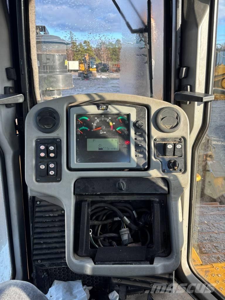 CAT D 6 T LGP Spycharki gąsienicowe