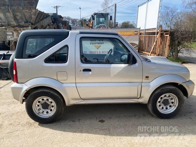 Suzuki Jimny Pojazdy terenowe