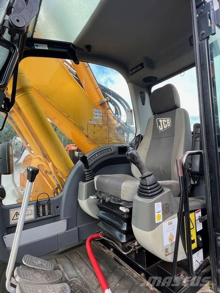 JCB JZ 235 LC Koparki gąsienicowe