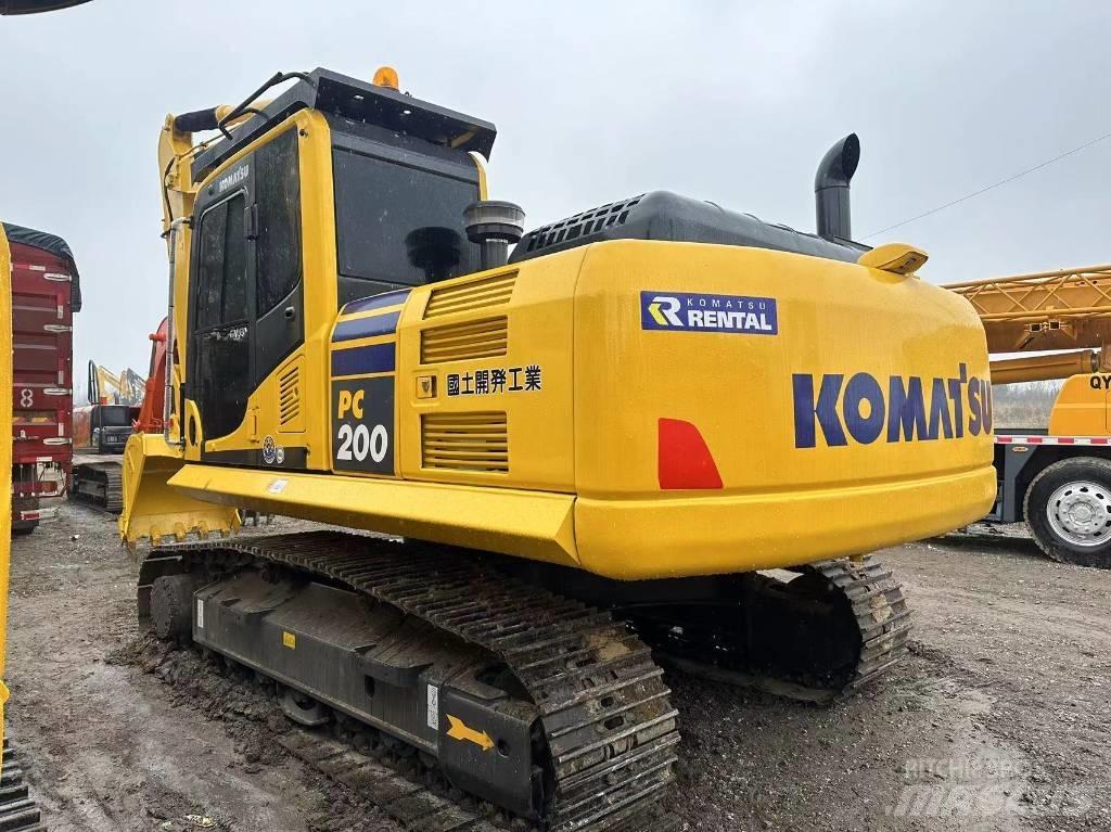 Komatsu PC 200-8 Midikoparki  7t - 12t
