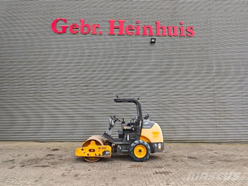 Volvo SD 25 Walce ogumione