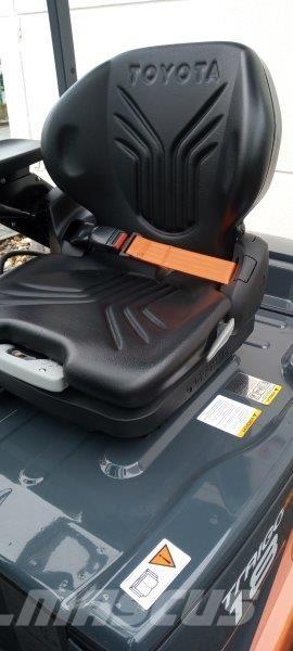 Toyota 8FBM18T Wózki elektryczne