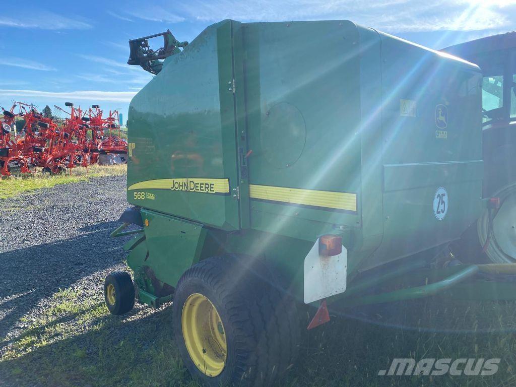 John Deere 568 Prasy zwijające