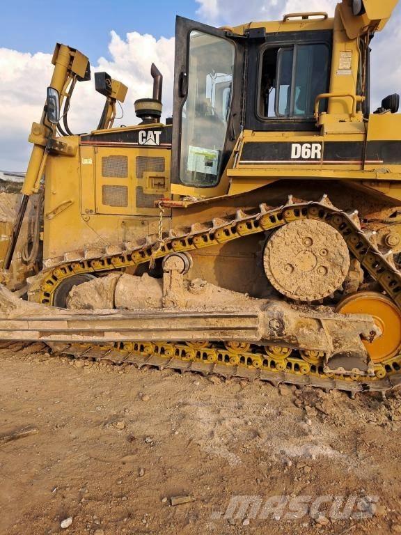 CAT D 6 R Równiarki