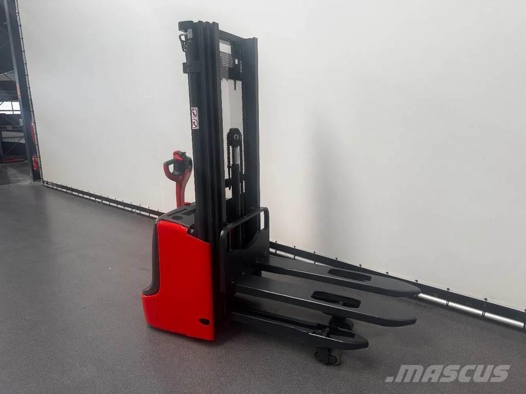 Linde L 12 I Wózki widłowe unoszące z dyszlem