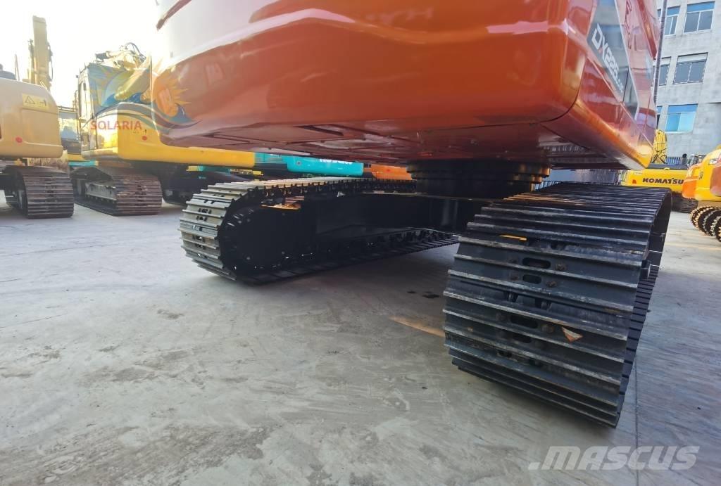 Doosan DX 225 LC Koparki gąsienicowe
