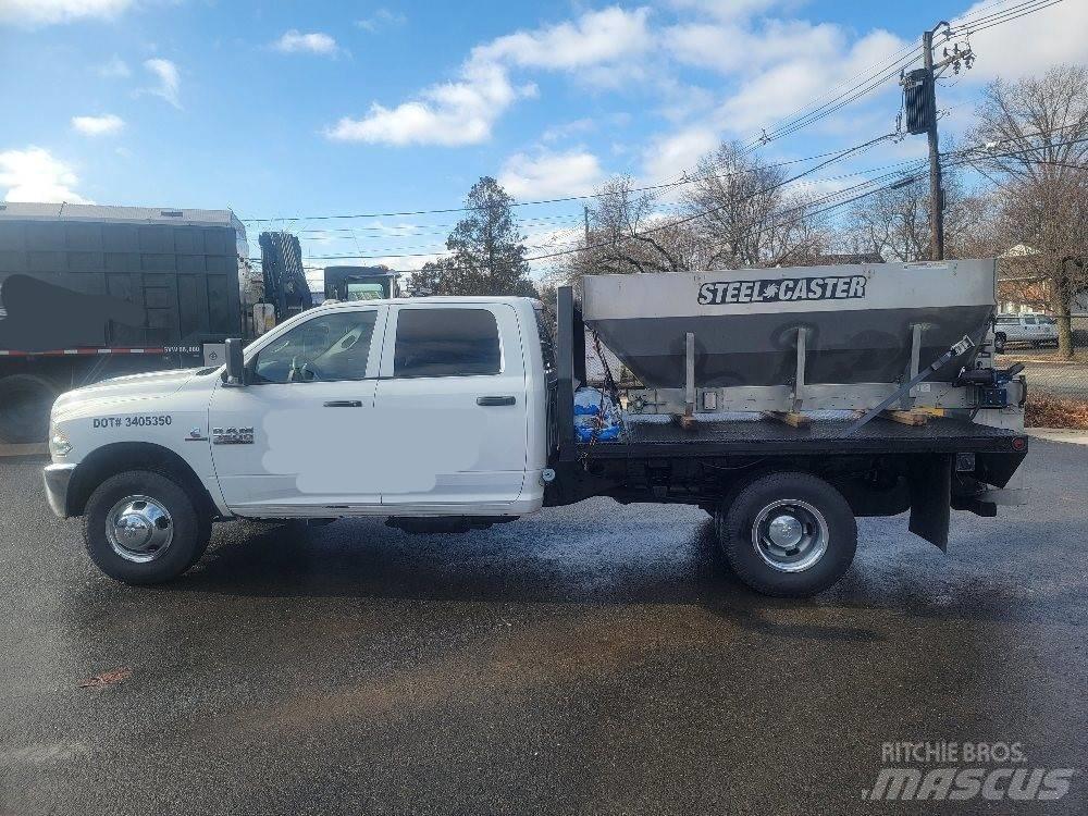 Dodge Ram 3500 Ciężarówki typu Platforma / Skrzynia