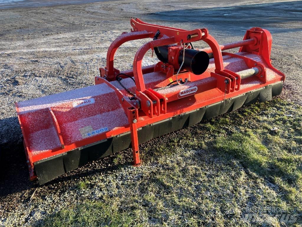 Maschio bufalo 300 Kosiarki łąkowe i wykaszarki