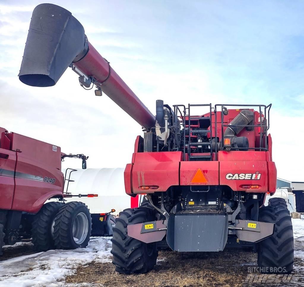 CASE 8230 Kombajny zbożowe