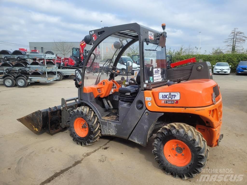 Ausa T 144 H Ładowarki teleskopowe