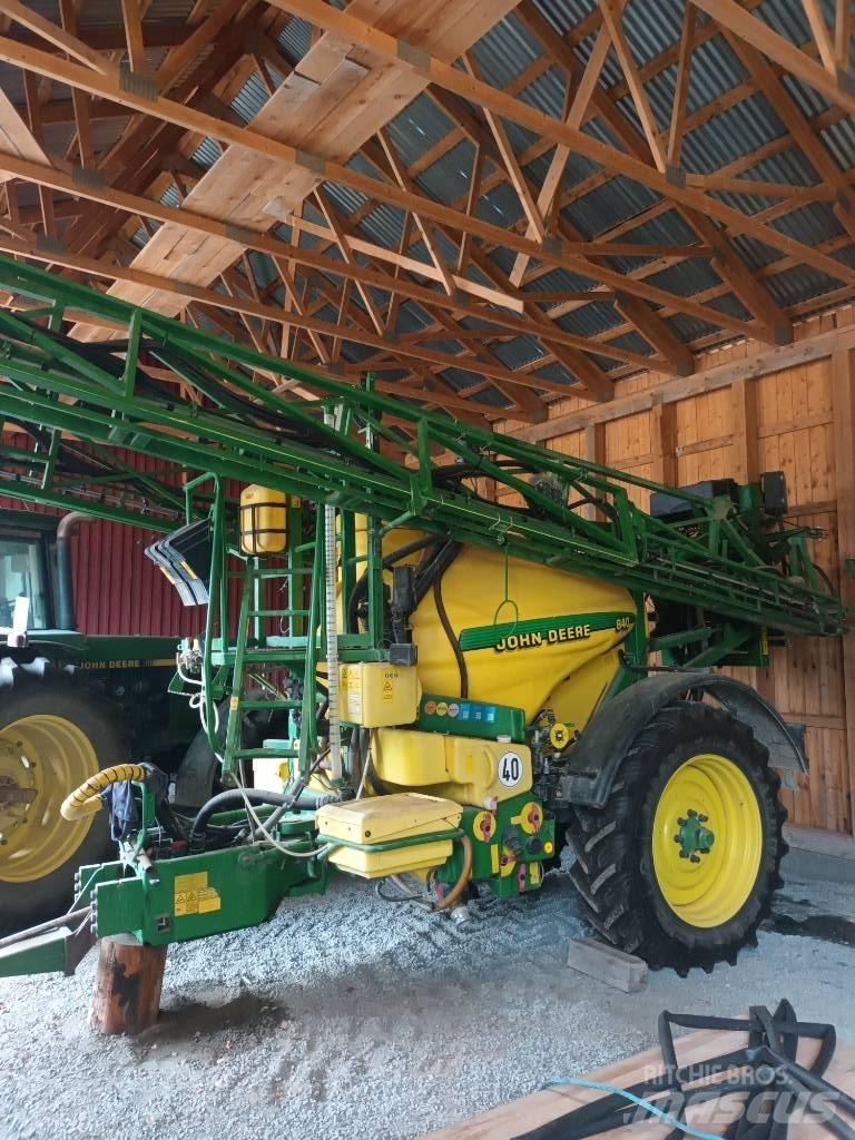 John Deere 840 Opryskiwacze zaczepiane