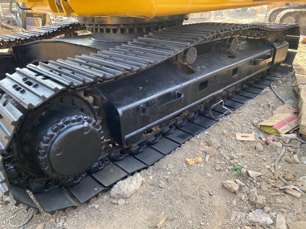 Komatsu PC240-7 Koparki gąsienicowe