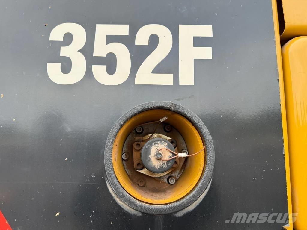 CAT 352 F Koparki gąsienicowe