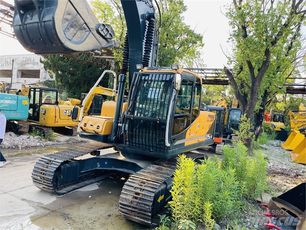Hyundai 225 lc 9t Koparki gąsienicowe