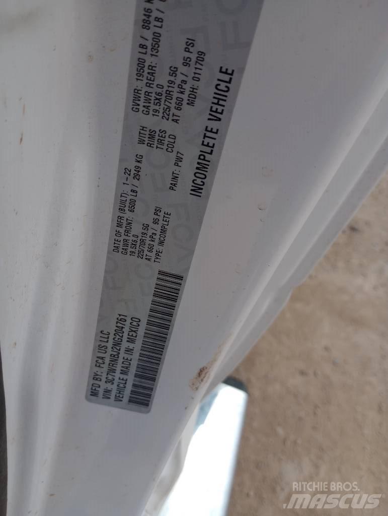 RAM 5500 Ciężarówki typu Platforma / Skrzynia