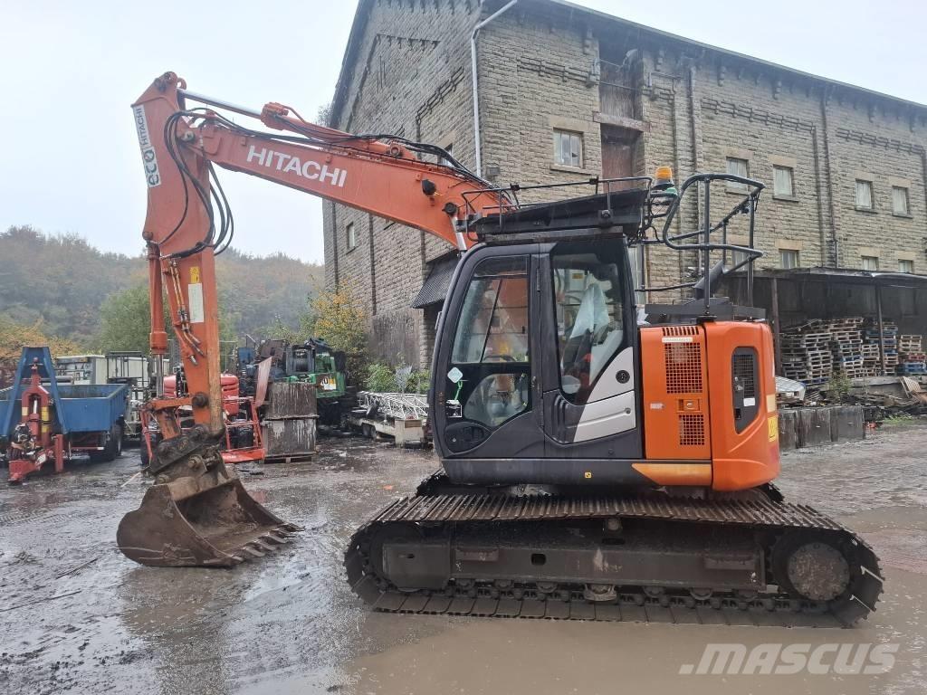Hitachi ZX 135 US-6 Koparki gąsienicowe