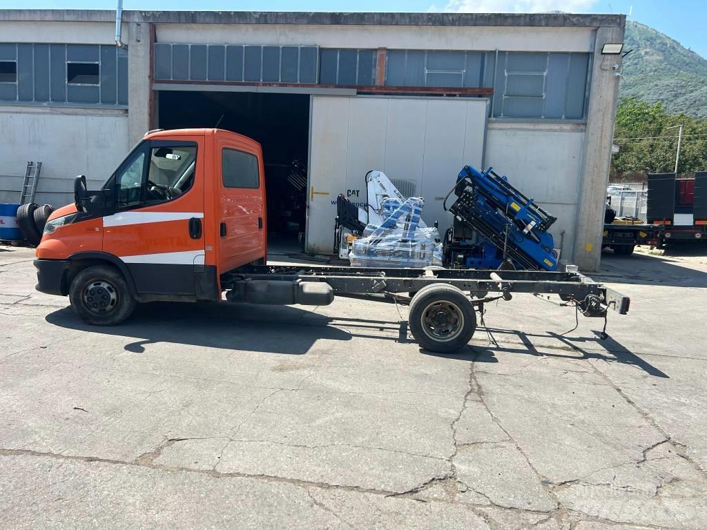 Iveco Daily 35-140 Samochody ciężarowe ze skrzynią zamkniętą