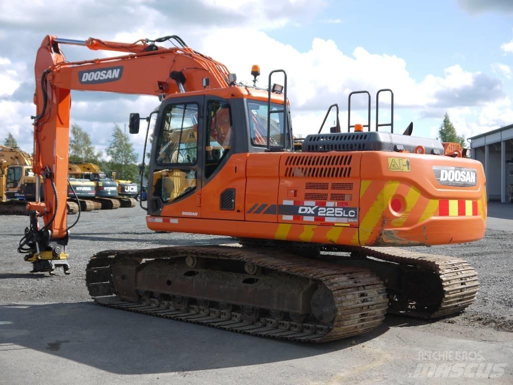 Doosan DX 225 LC-3 Koparki gąsienicowe