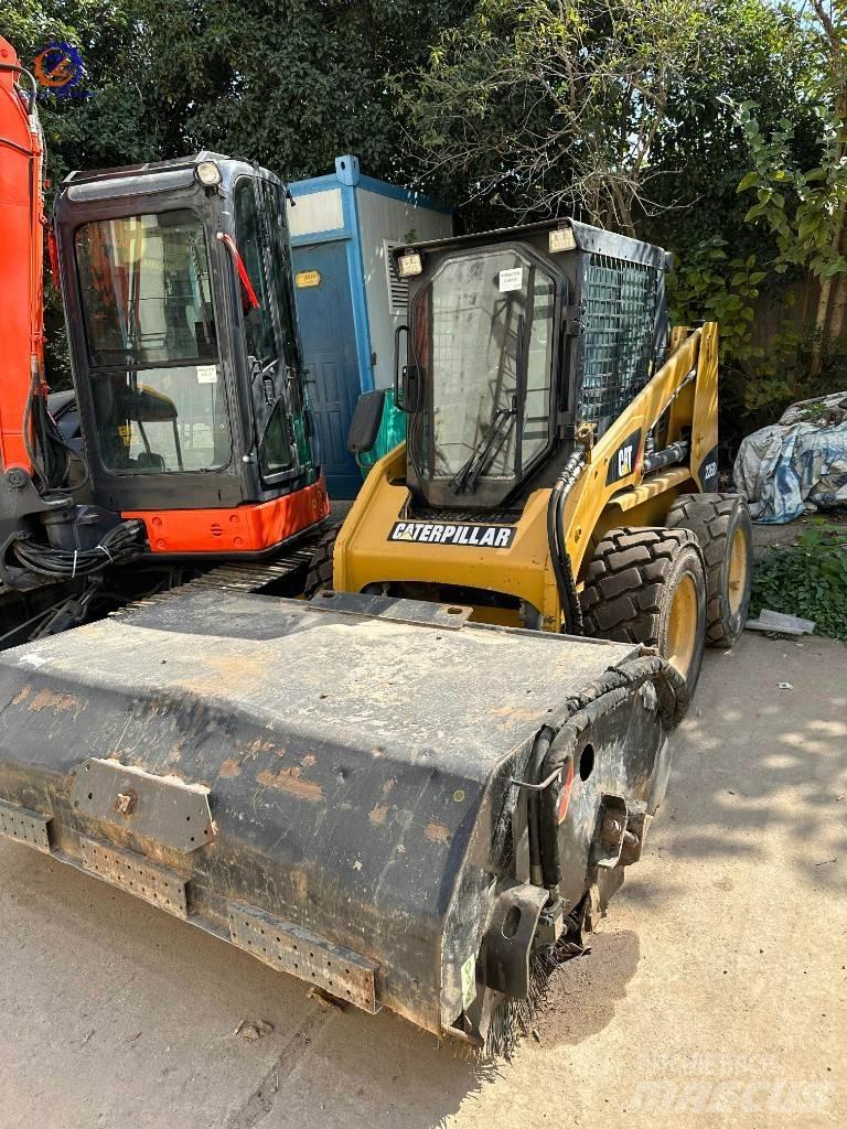 CAT 226 B Ładowarki burtowe