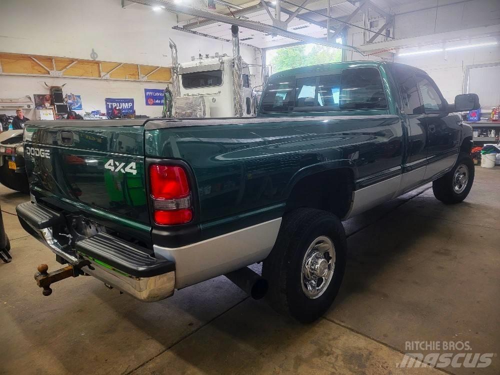 Dodge 2500 SLT Inne