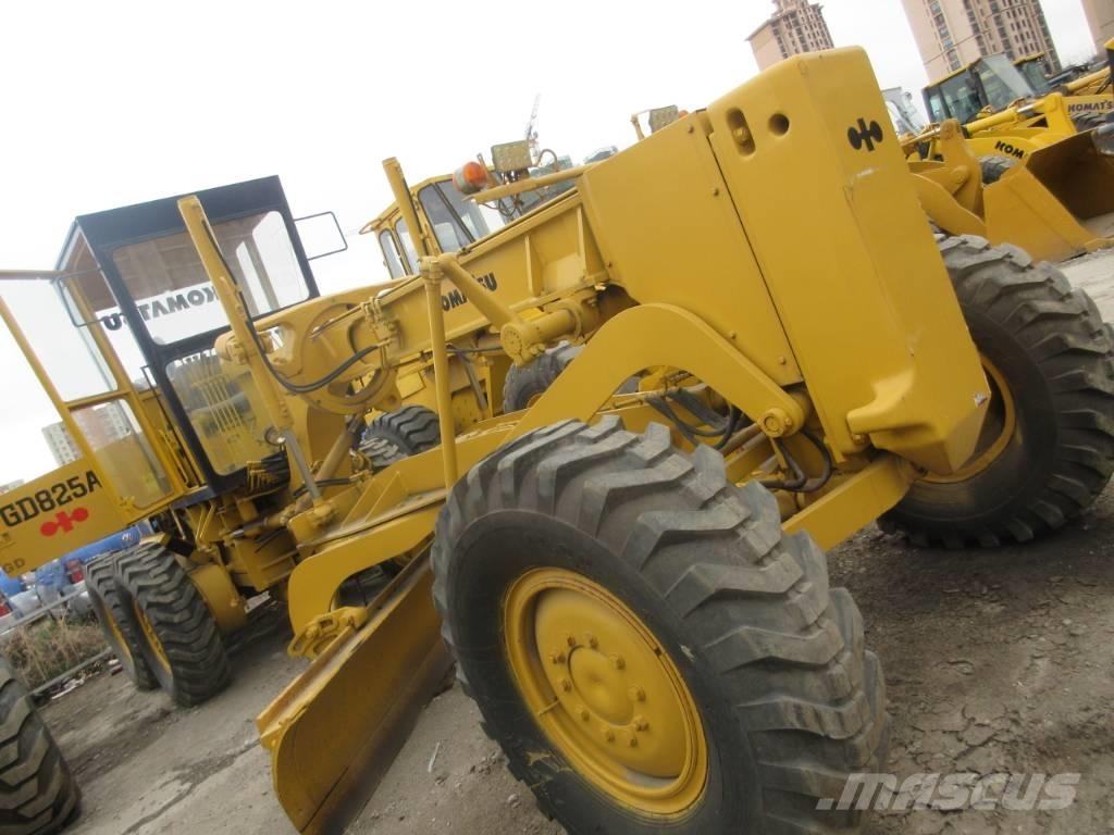 Komatsu GD 623 Równiarki