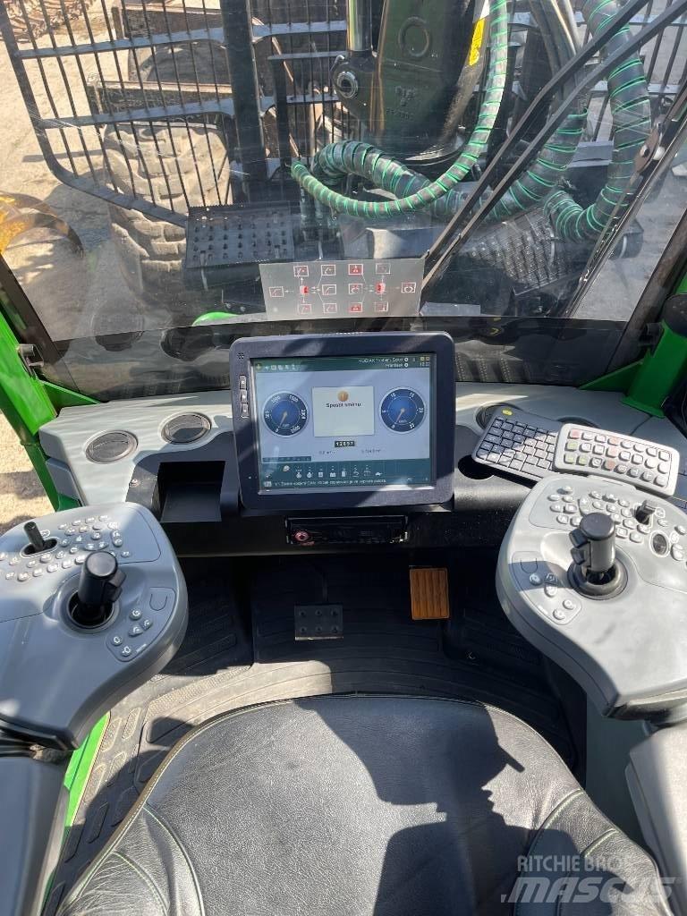John Deere 1910G Forwardery