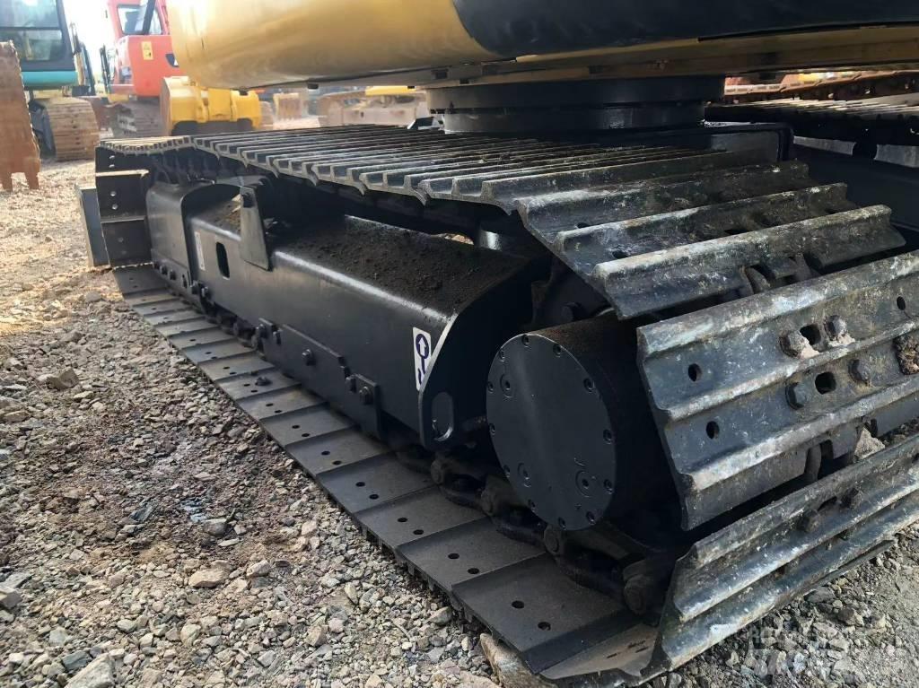 Komatsu 56-7 Koparki gąsienicowe