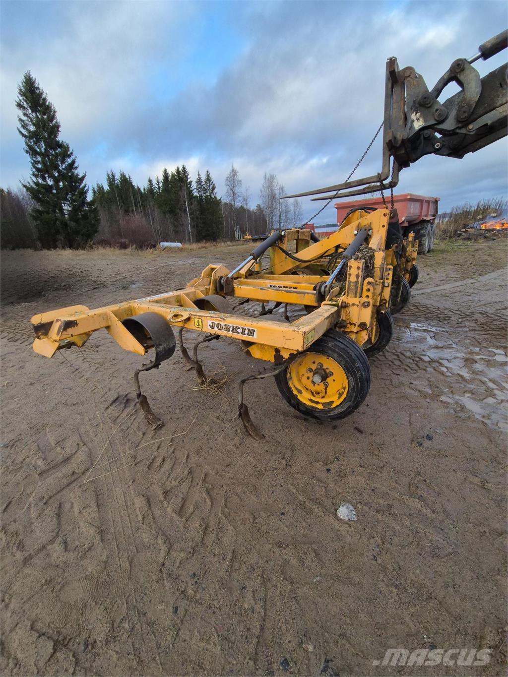 Joskin 5700 Kultywatory