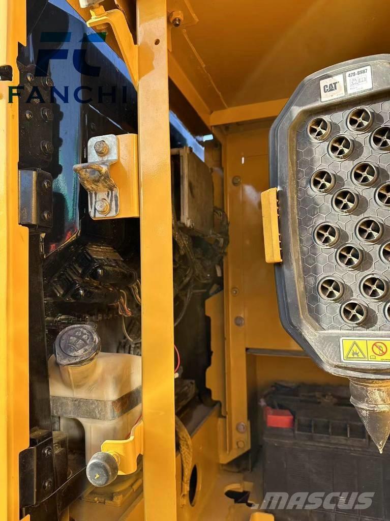 CAT 320 GC Koparki gąsienicowe
