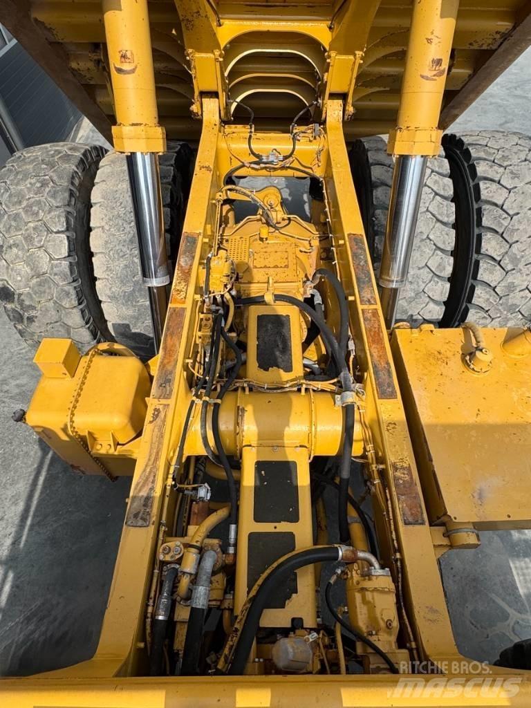 CAT 775 E Wozidła sztywnoramowe