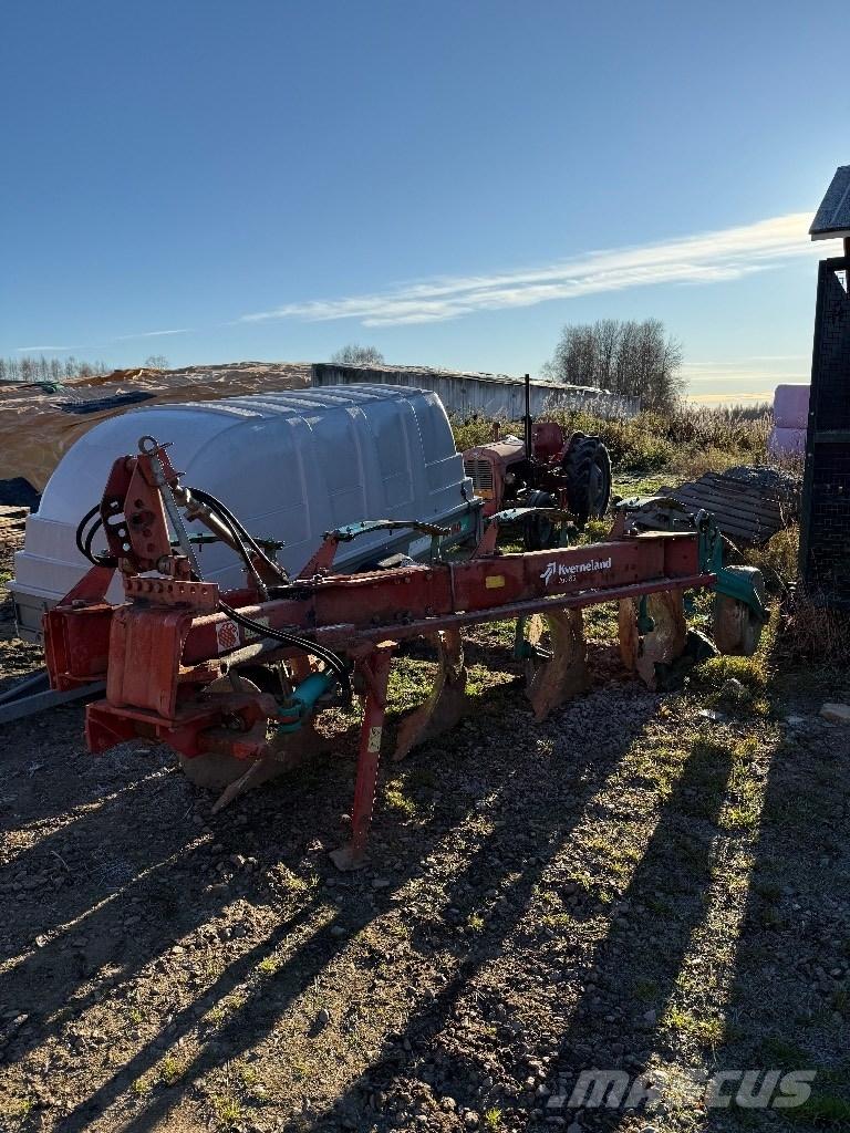 Kverneland AD-85 Pługi