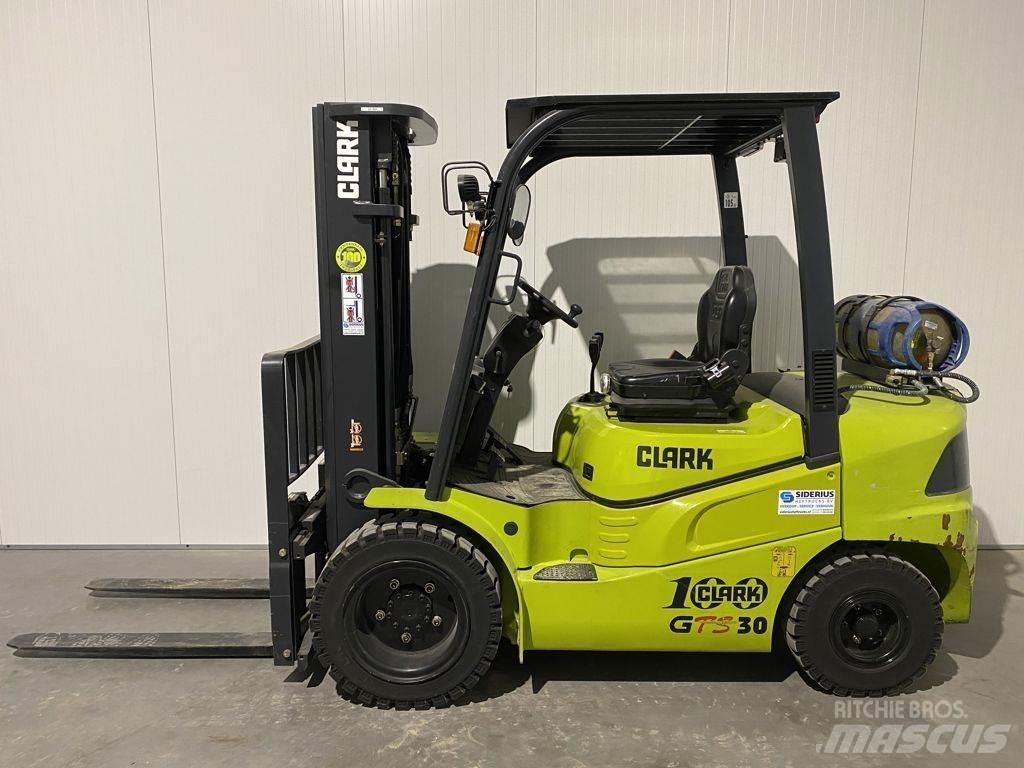Clark GTS30 Wózki LPG