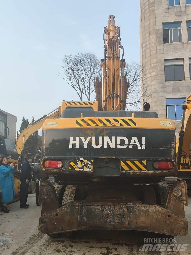 Hyundai 210W-9 Koparki kołowe