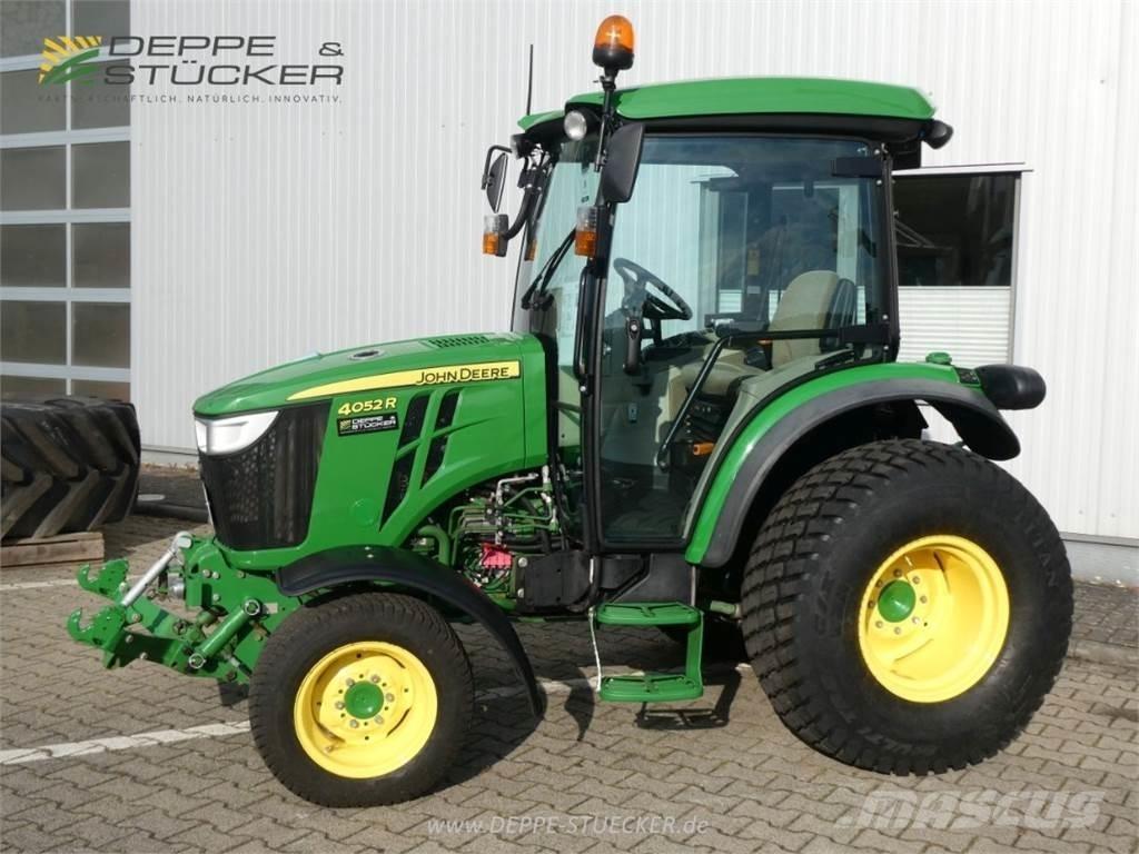 John Deere 4052R Mikrociągniki