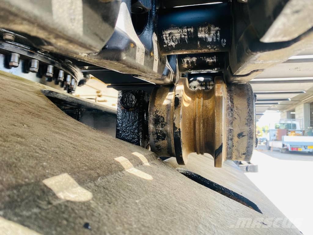 CAT 329e lre Koparki z długim ramieniem
