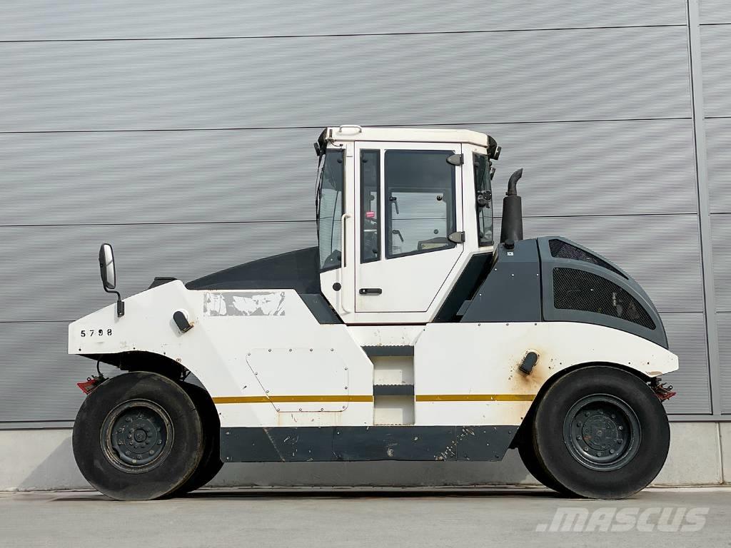 Bomag BW 24 RH Walce ogumione
