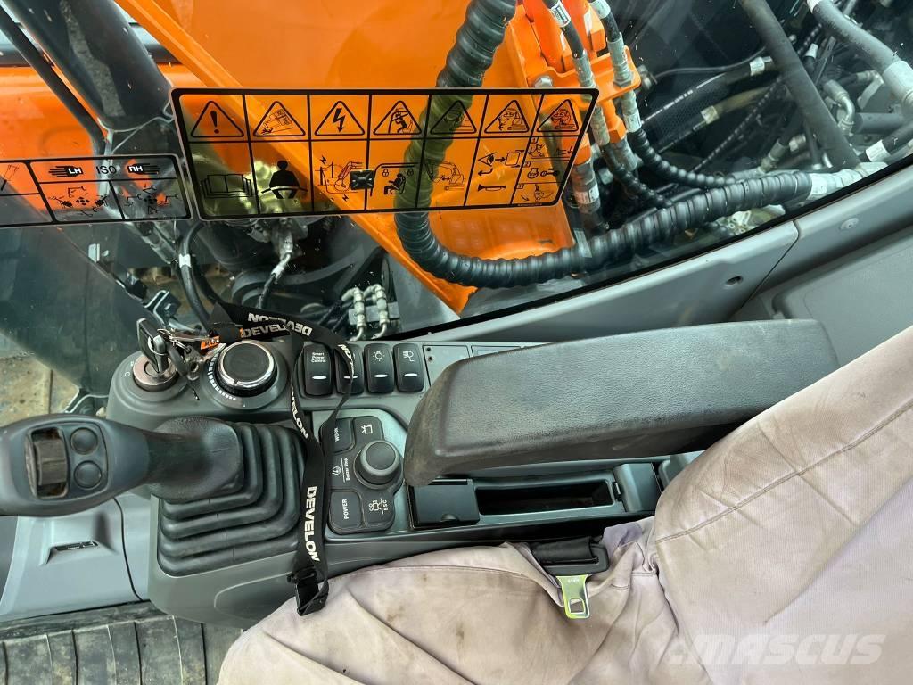 Doosan DX 140 LC Koparki gąsienicowe