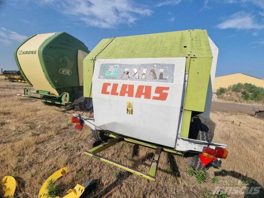 CLAAS Rollant 240 Prasy zwijające