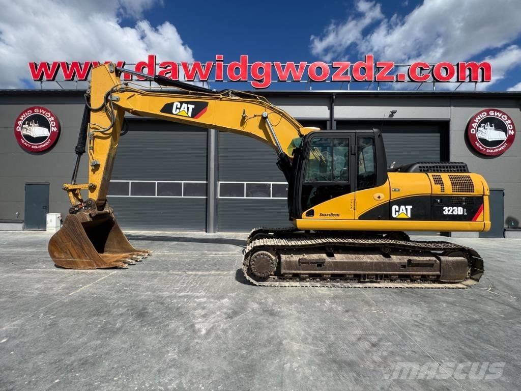 CAT 323 D Koparki gąsienicowe