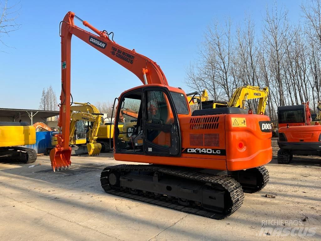 Doosan DX140 Minikoparki